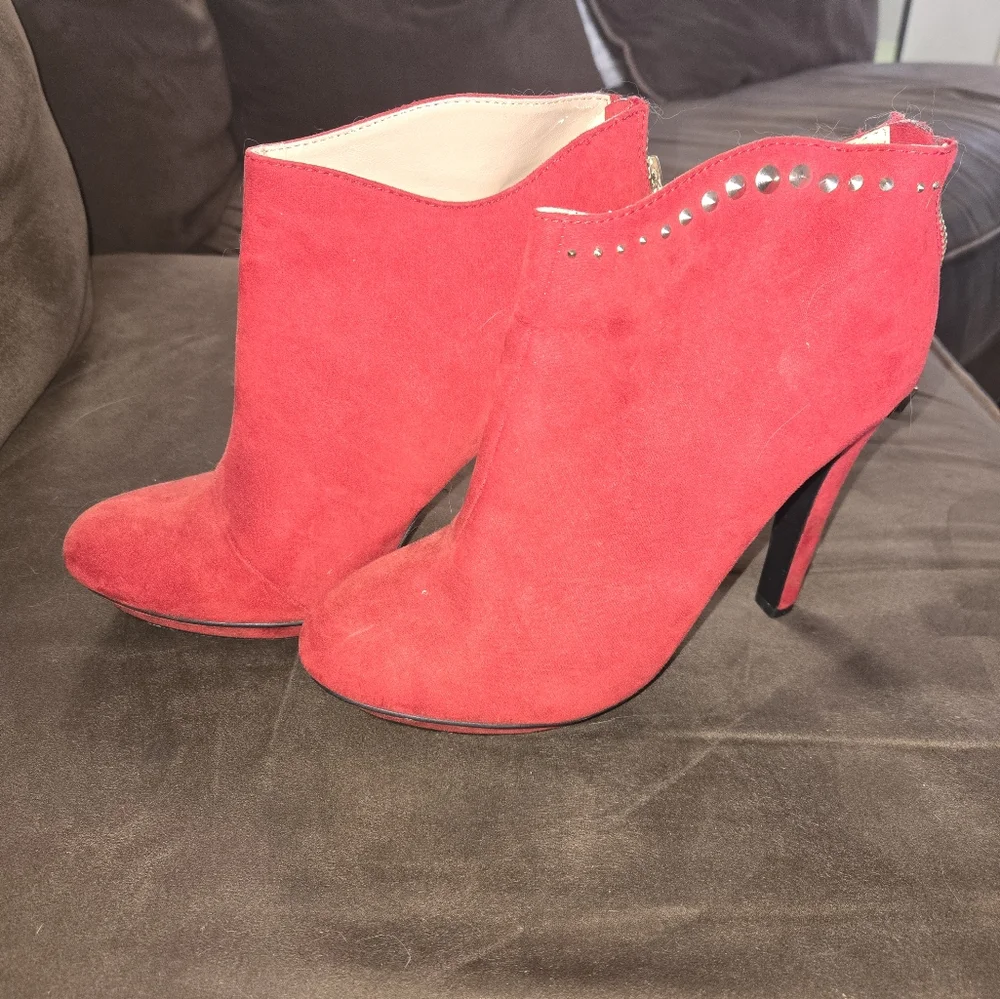 Preloved Zara Red Ankle Heeled Boot Size 7.5. - Picture 1 of 5